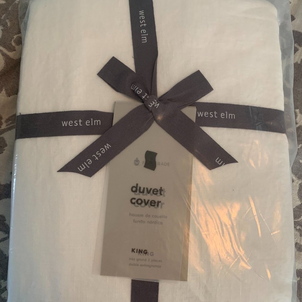West Elm - NWT King Belgian Flax Linen Duvet